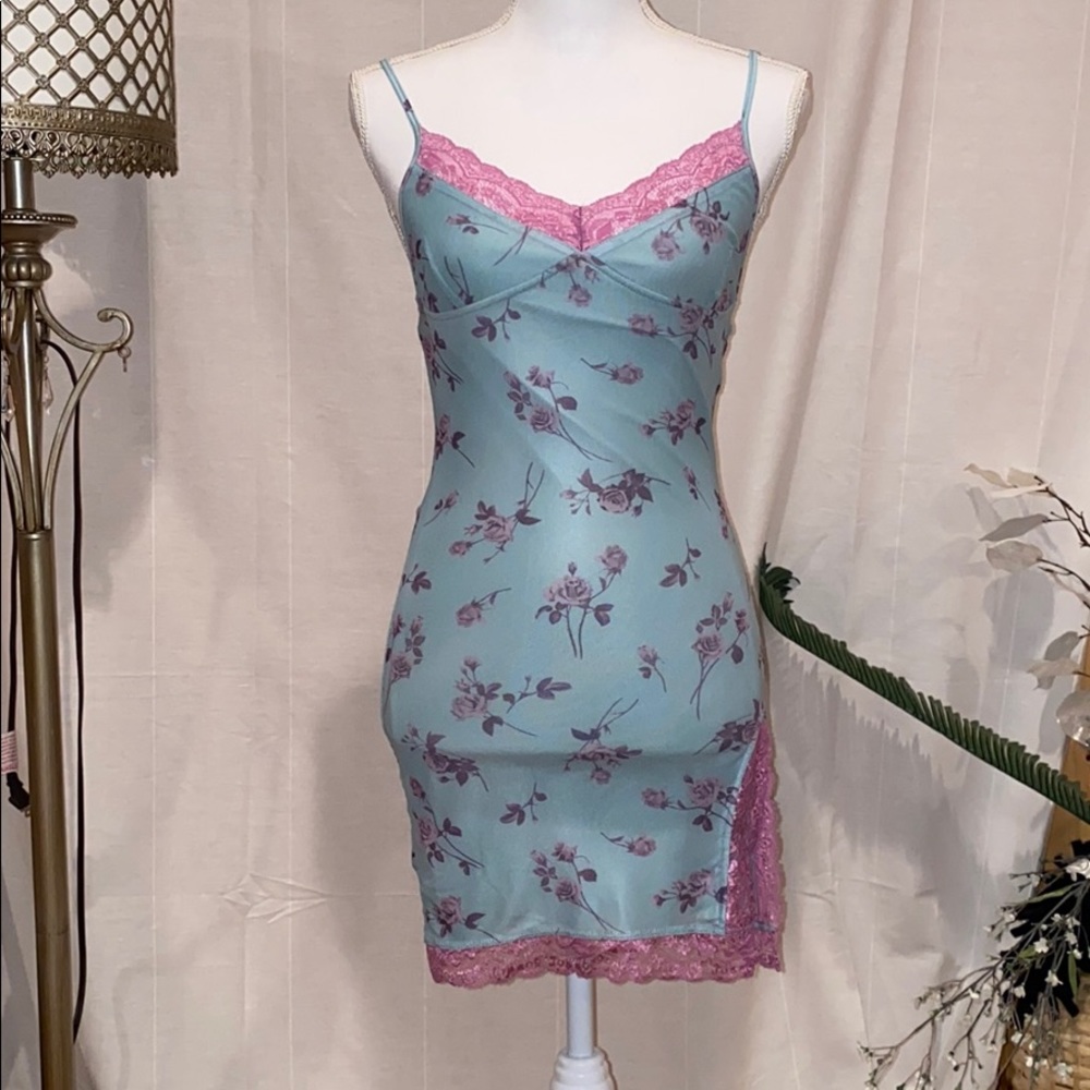 NEW WITH TAGS🔥🔥 MOTEL ROCKS